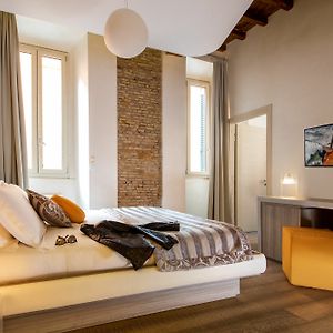 Camera superior con letto king size